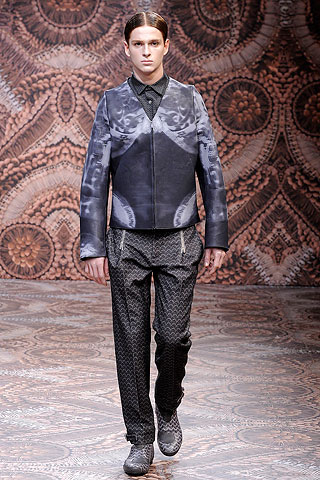 Alexander McQueen / - 2010-2011